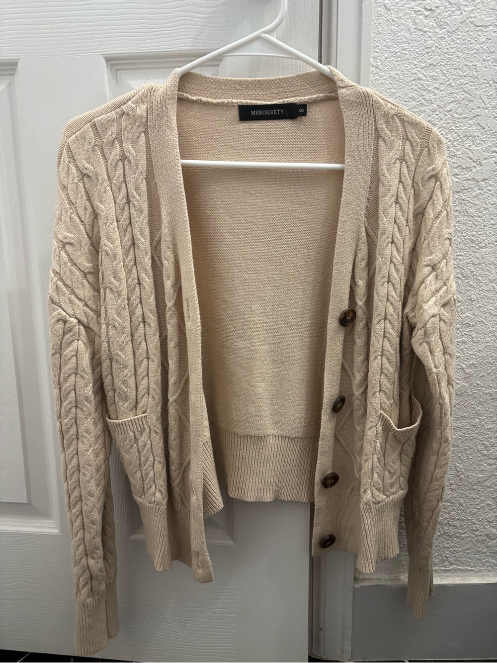 Merokeety Cream Cable-Knit Button Cardigan Sweater